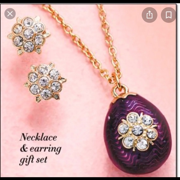 Golden Egg Necklace and Earring giftset - Picture 1 of 3